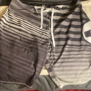 Oakley Board Shorts 38 Like New